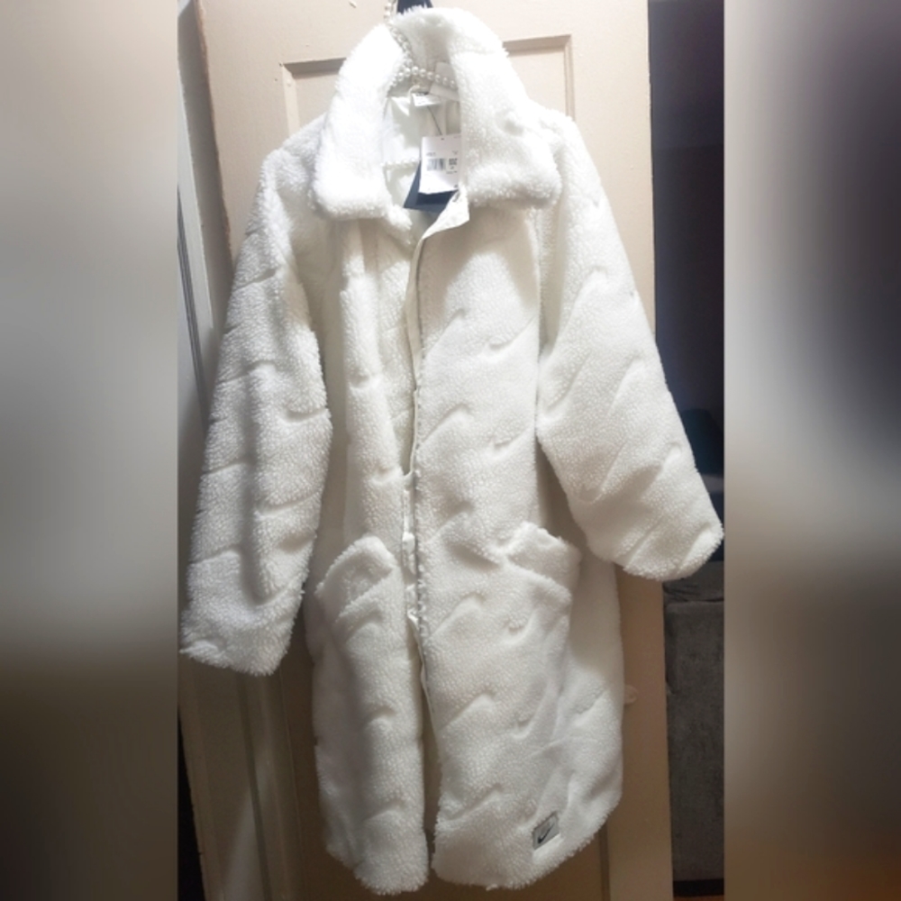 Nike Women Icon Clash Faux Fur Fleece Coat Size XXL NWT